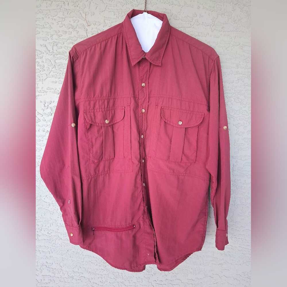 Vtg. TravelSmith Mens Long Roll Tab Sleeve Hiking/Outdoor Shirt  Size M Maroon